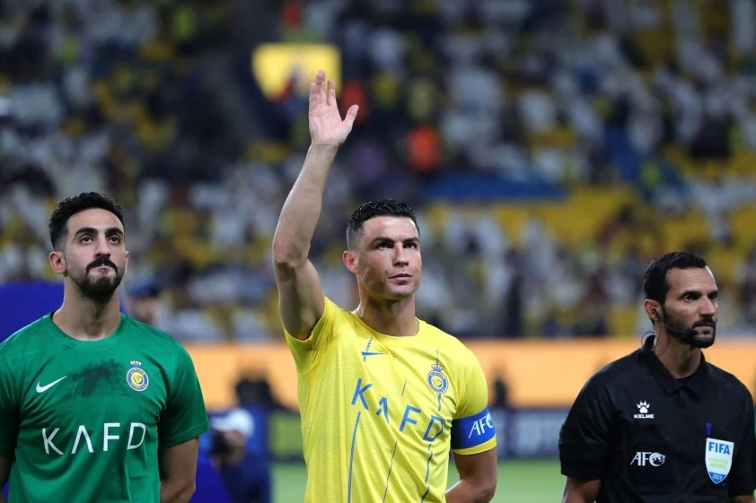 Tin BĐ 22/11: Thương vụ Ronaldo 0 đồng