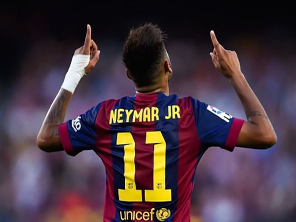 Số áo Neymar qua từng chặng đường sự nghiệp